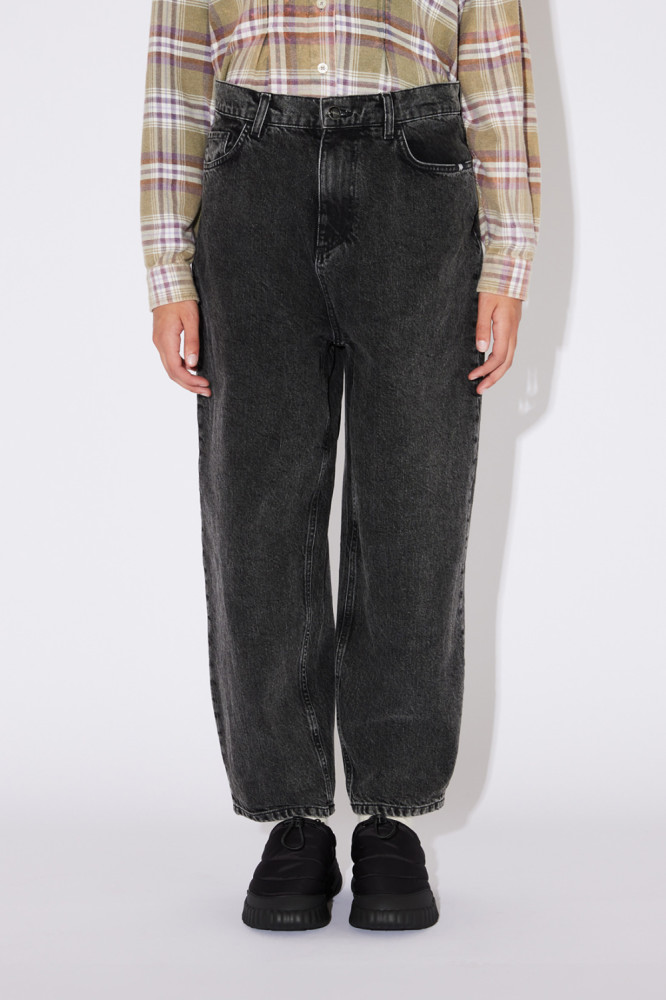 BLACK STONE BAGGY JEANS