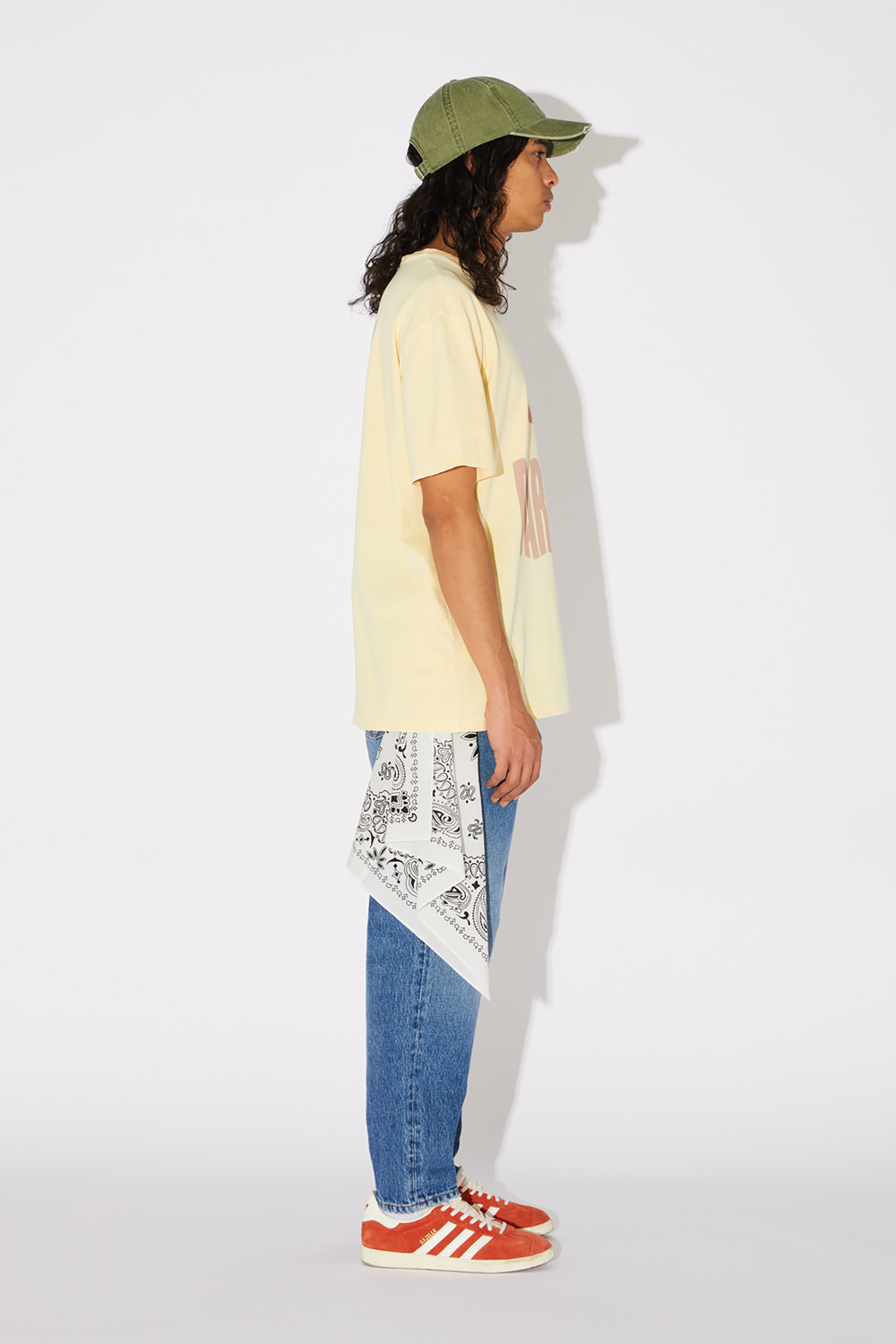 AMISH: CREW NECK T-SHIRT WITH STAY PARANOID PRINT